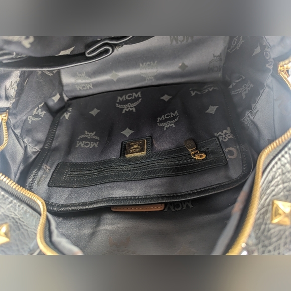 MCM BLACK VISETOS STARK M DIAMOND STUD BACKPACK - Picture 9 of 10